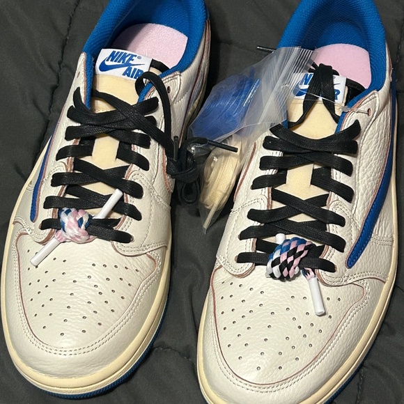Air Jordan 1 low Travis Scott fragment 2.0 - Picture 4 of 12